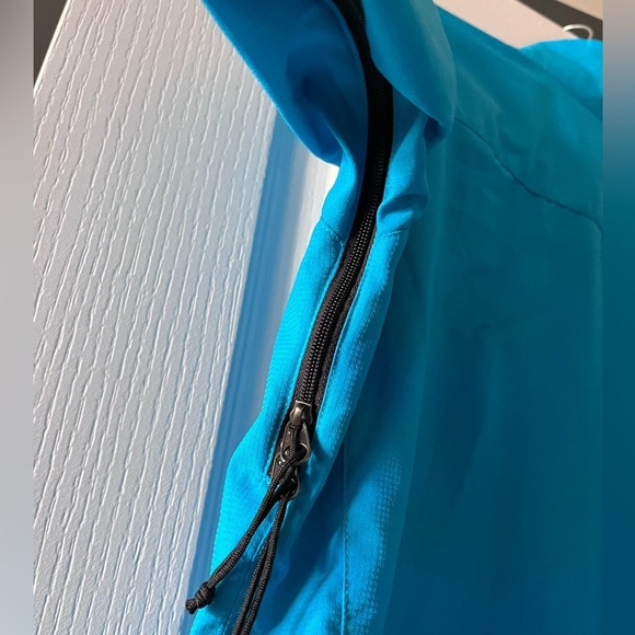 Large fitted jacket - Picture 3 of 6